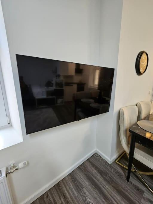 Affordable Suite In Vienna'S Hotpoint Extérieur photo