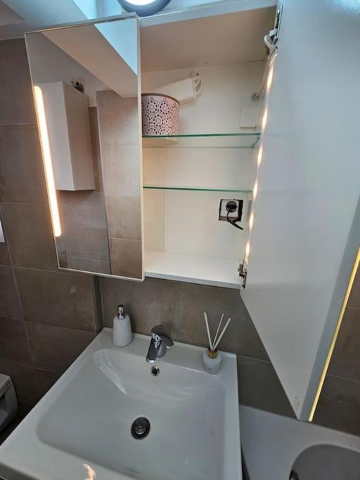 Affordable Suite In Vienna'S Hotpoint Extérieur photo